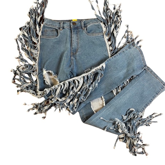 Daisy Distressed Fringe Detail Blue Jeans Size Small - Picture 15 of 16